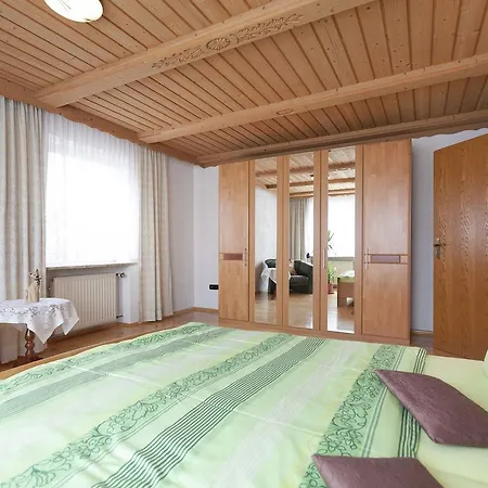 Apartment Am Schloss Saubersrieth